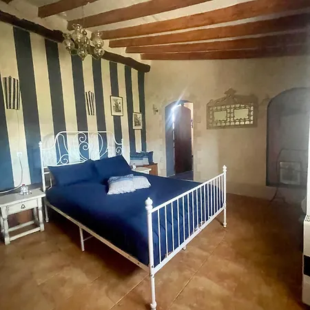 Ubeda - - Pinoso-alicante Maison d'hôtes *